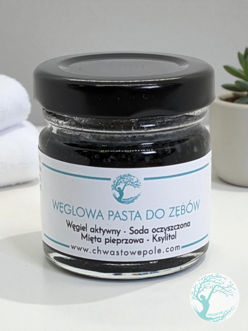 WĘGLOWA PASTA DO ZĘBÓW